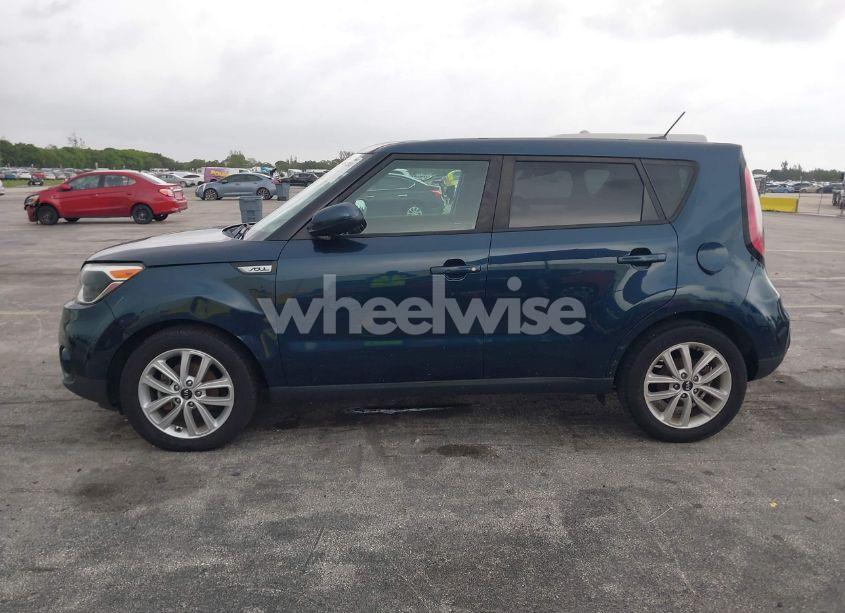 Photo 14 of 2018 Kia Soul + (VIN KNDJP3A5XJ7619855)