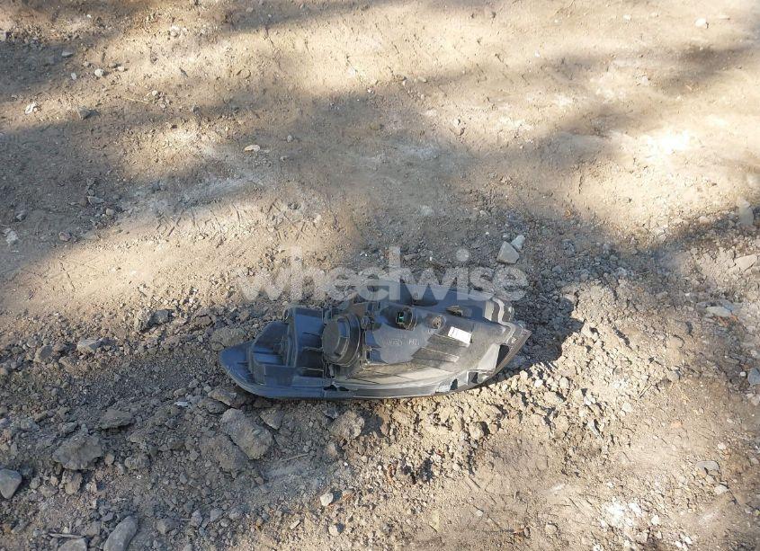 Photo 12 of 2011 Kia Soul (VIN KNDJT2A12B7713748)