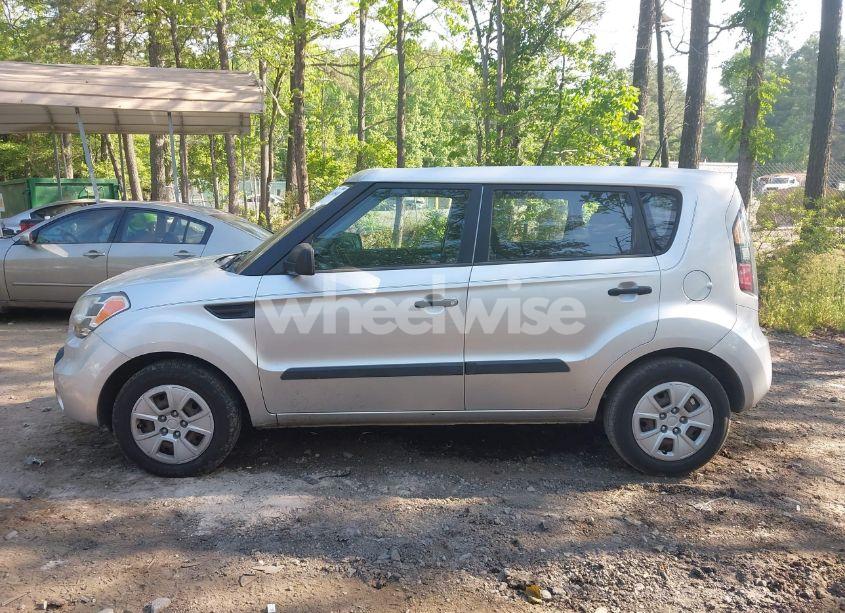 Photo 15 of 2011 Kia Soul (VIN KNDJT2A12B7713748)