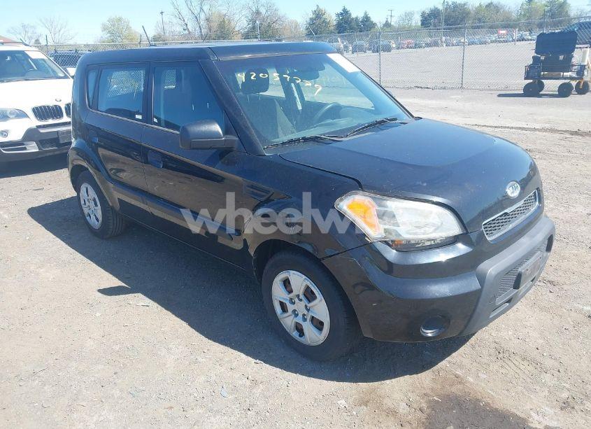 2010 Kia Soul (VIN KNDJT2A13A7191145) main photo