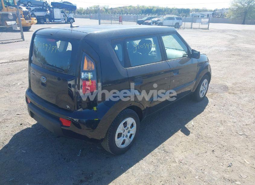 Photo 4 of 2010 Kia Soul (VIN KNDJT2A13A7191145)