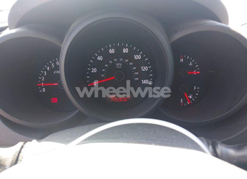 Photo 7 of 2010 Kia Soul (VIN KNDJT2A13A7191145)