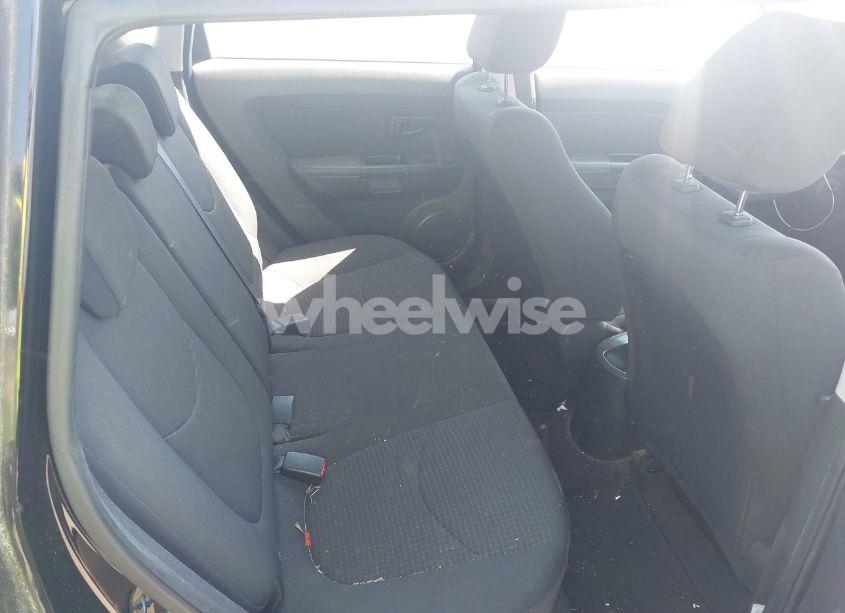 Photo 8 of 2010 Kia Soul (VIN KNDJT2A13A7191145)