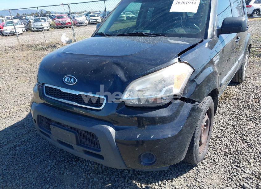 Photo 6 of 2011 Kia Soul (VIN KNDJT2A16B7733517)