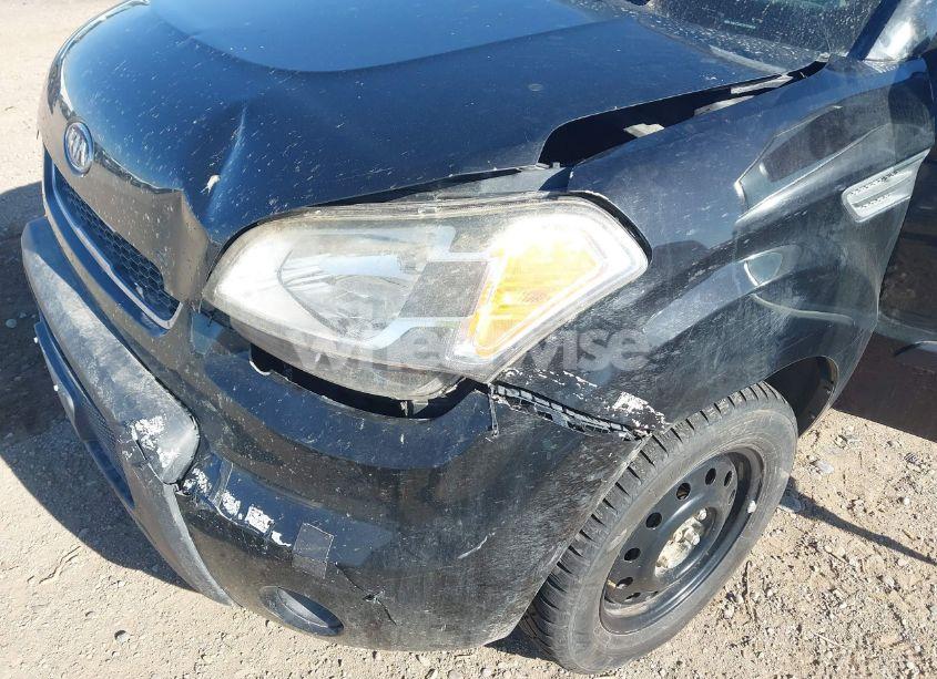Photo 6 of 2011 Kia Soul (VIN KNDJT2A17B7203038)