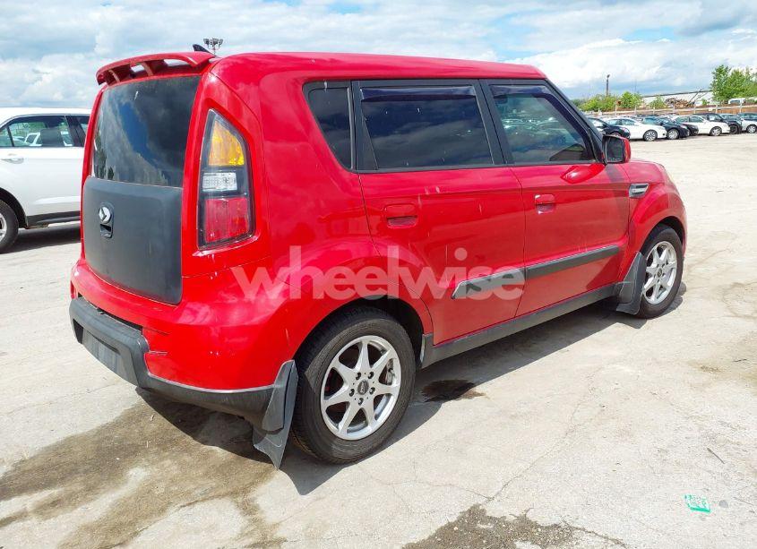 Photo 4 of 2010 Kia Soul SPORT (VIN KNDJT2A20A7034505)