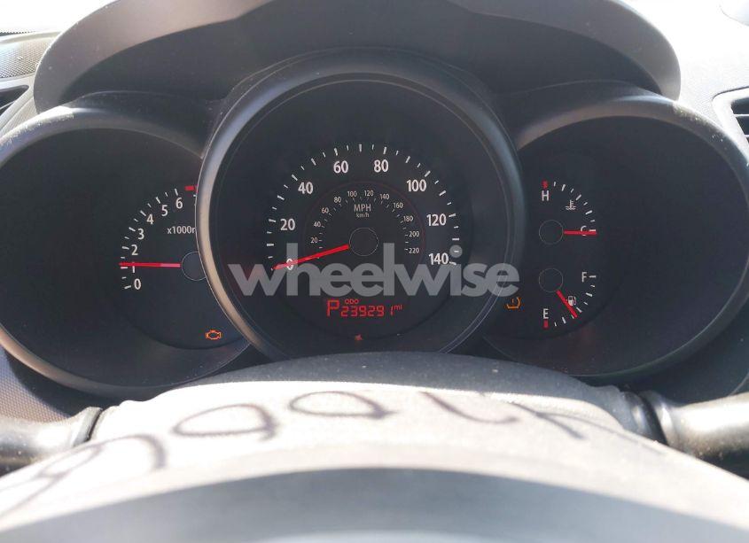 Photo 7 of 2010 Kia Soul + (VIN KNDJT2A20A7061980)