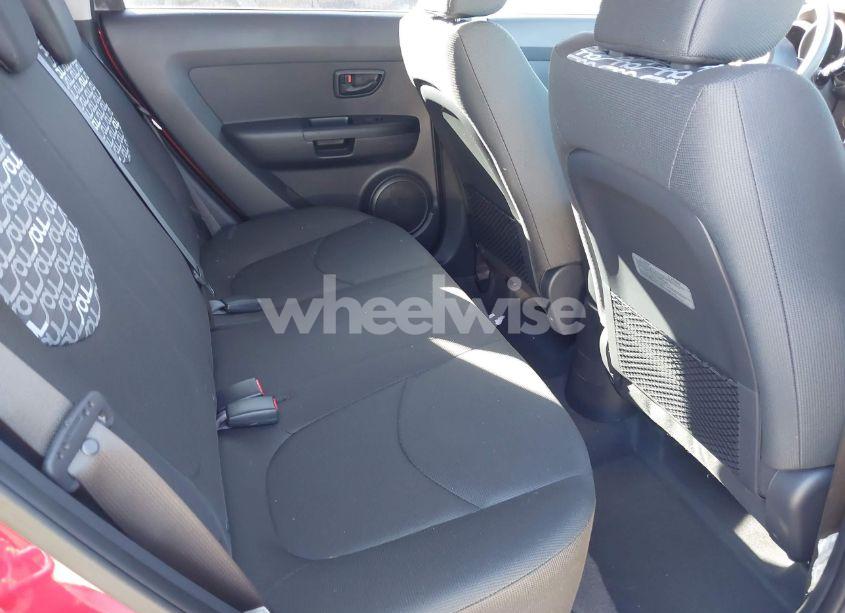 Photo 8 of 2010 Kia Soul + (VIN KNDJT2A20A7067505)