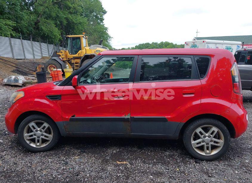 Photo 14 of 2010 Kia Soul + (VIN KNDJT2A20A7085793)