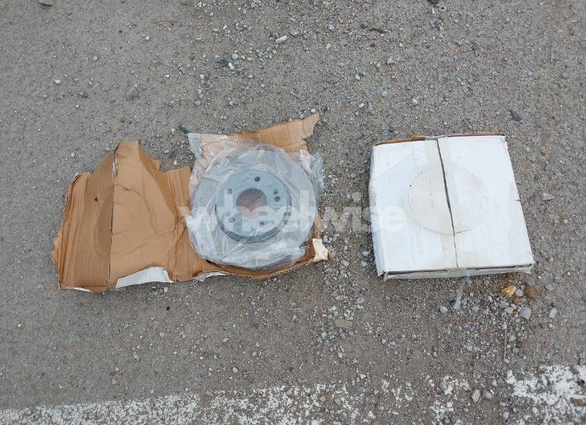 Photo 12 of 2011 Kia Soul + (VIN KNDJT2A20B7260352)