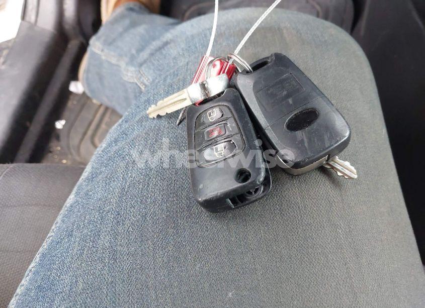 Photo 11 of 2011 Kia Soul + (VIN KNDJT2A20B7334174)