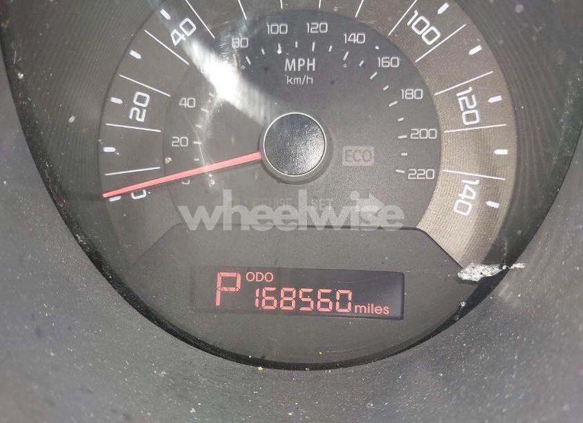 Photo 7 of 2011 Kia Soul + (VIN KNDJT2A20B7334174)