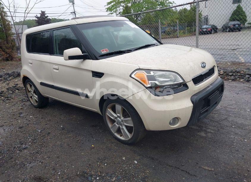 2010 Kia Soul ! (VIN KNDJT2A21A7136931) main photo