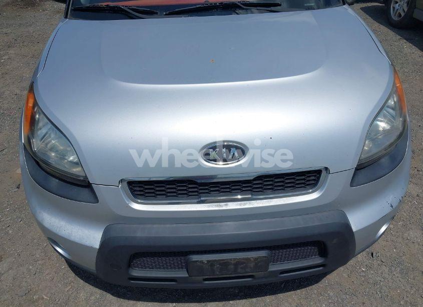 Photo 6 of 2011 Kia Soul SPORT (VIN KNDJT2A21B7705956)
