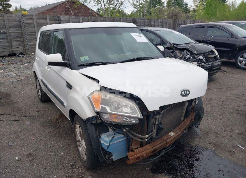 2011 Kia Soul + (VIN KNDJT2A21B7708467) main photo