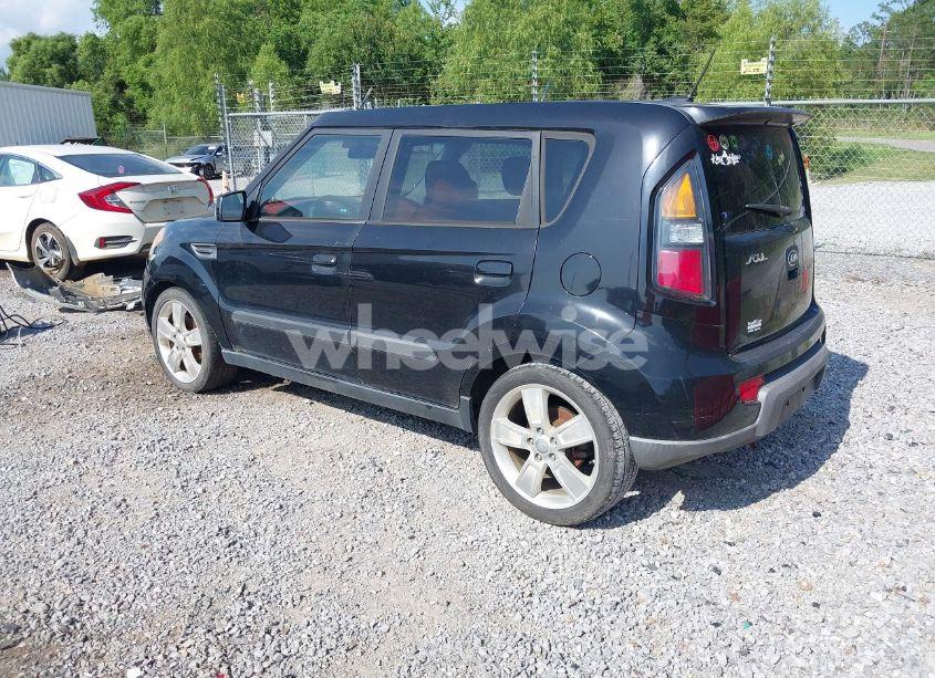 Photo 3 of 2010 Kia Soul SPORT (VIN KNDJT2A22A7146805)