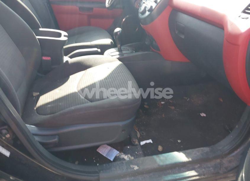 Photo 5 of 2010 Kia Soul SPORT (VIN KNDJT2A22A7146805)