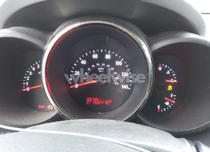 Photo 7 of 2010 Kia Soul + (VIN KNDJT2A22A7194563)