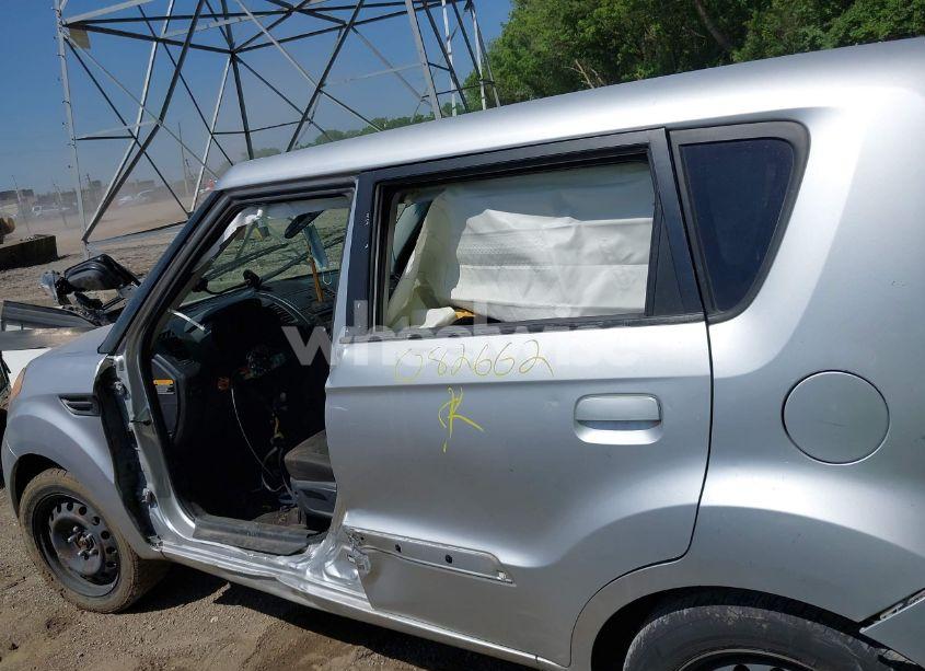 Photo 14 of 2010 Kia Soul + (VIN KNDJT2A23A7082662)