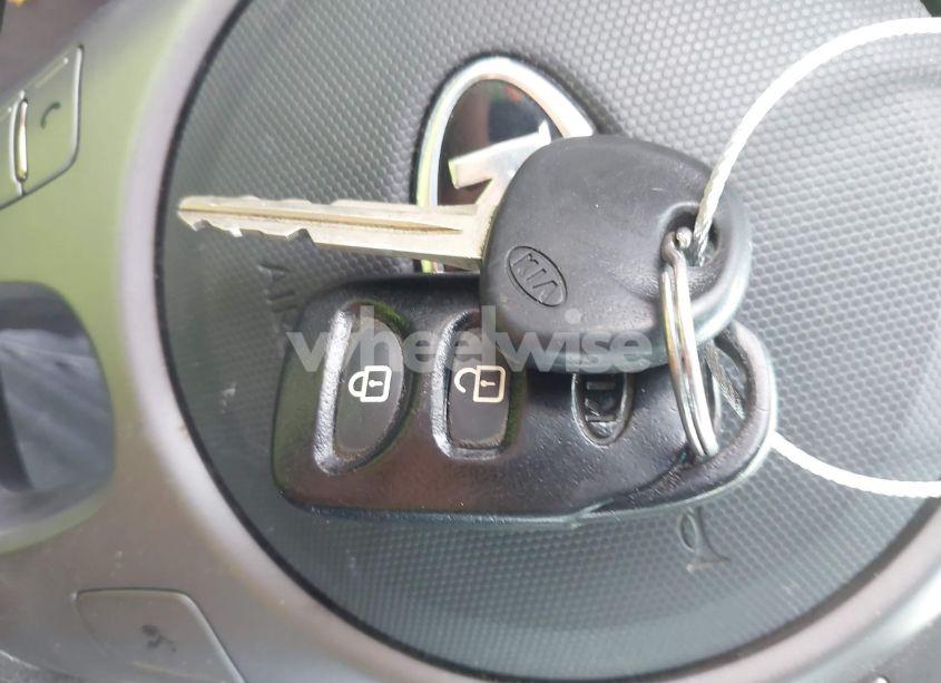 Photo 11 of 2010 Kia Soul + (VIN KNDJT2A23A7166710)