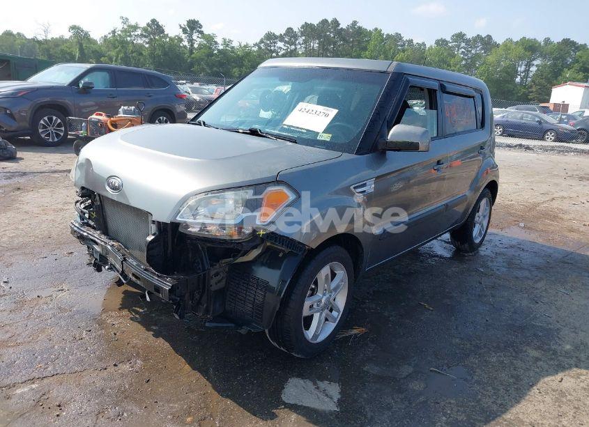 Photo 2 of 2011 Kia Soul + (VIN KNDJT2A23B7279378)