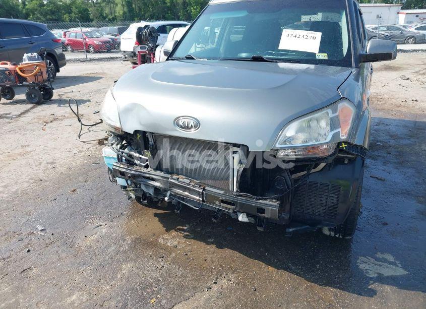 Photo 6 of 2011 Kia Soul + (VIN KNDJT2A23B7279378)