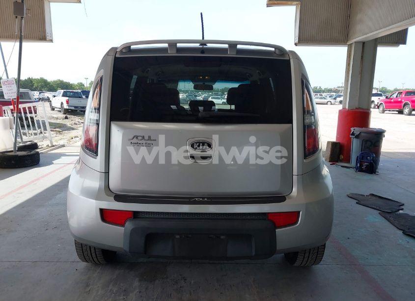 Photo 16 of 2011 Kia Soul + (VIN KNDJT2A23B7294608)