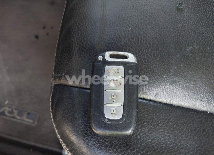 Photo 11 of 2011 Kia Soul ! (VIN KNDJT2A23B7730146)