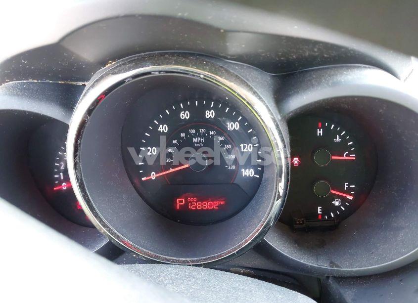 Photo 7 of 2010 Kia Soul + (VIN KNDJT2A24A7124014)