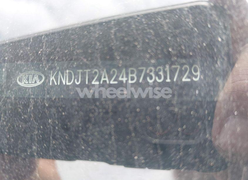 Photo 9 of 2011 Kia Soul + (VIN KNDJT2A24B7331729)