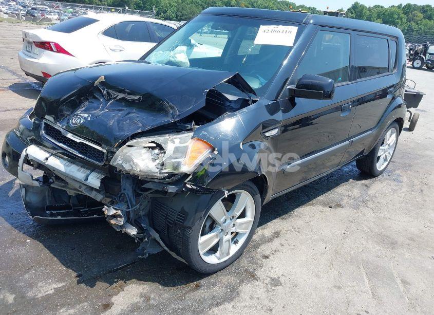 Photo 2 of 2010 Kia Soul ! (VIN KNDJT2A25A7037223)