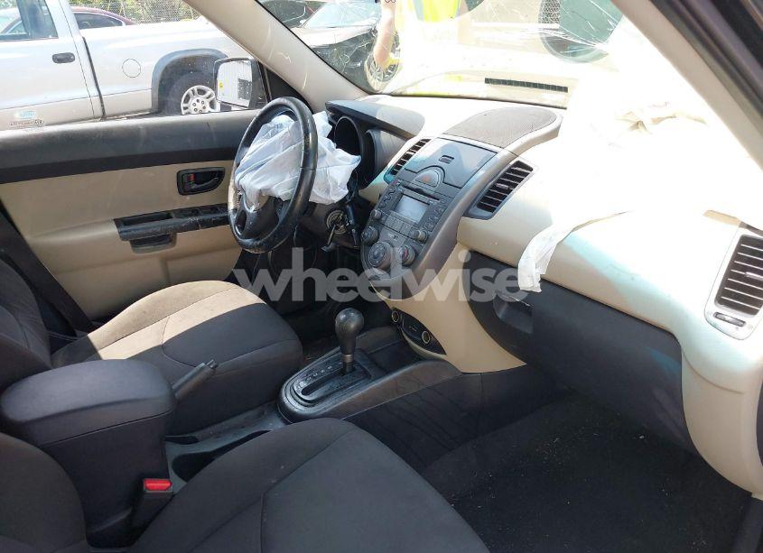 Photo 5 of 2010 Kia Soul ! (VIN KNDJT2A25A7037223)