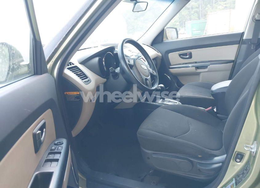 Photo 5 of 2010 Kia Soul ! (VIN KNDJT2A25A7099754)