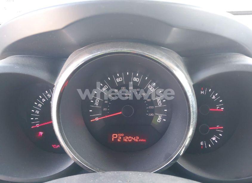 Photo 7 of 2011 Kia Soul + (VIN KNDJT2A25B7210966)