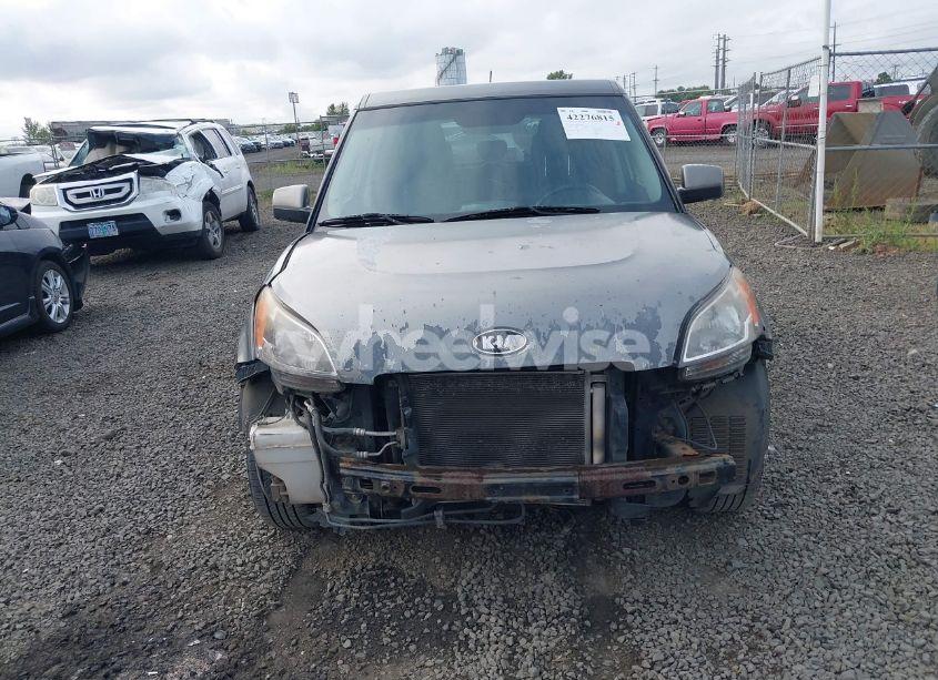 Photo 13 of 2011 Kia Soul + (VIN KNDJT2A25B7228089)