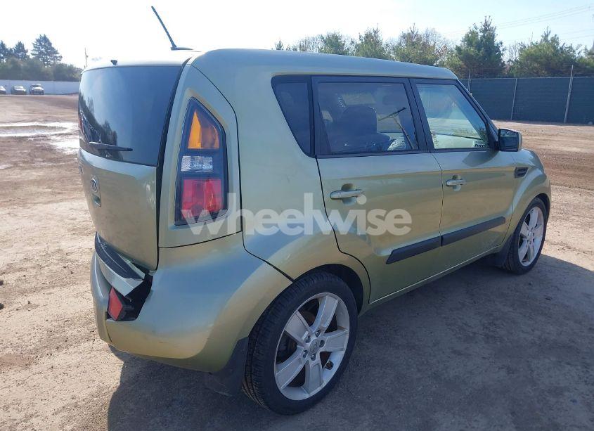 Photo 4 of 2011 Kia Soul ! (VIN KNDJT2A25B7235074)