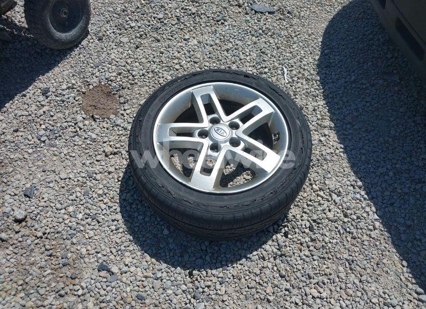 Photo 12 of 2011 Kia Soul + (VIN KNDJT2A25B7328192)