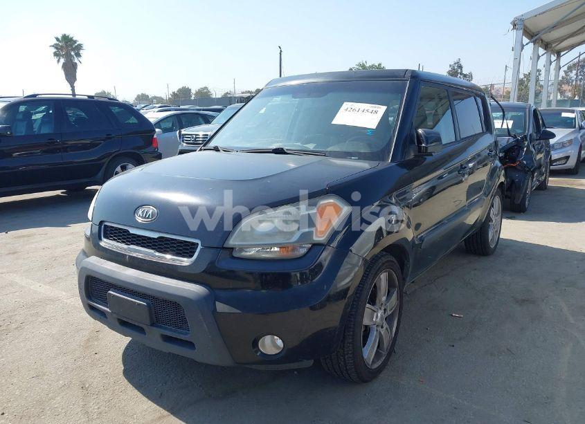 Photo 2 of 2011 Kia Soul ! (VIN KNDJT2A26B7223497)