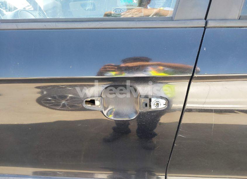 Photo 6 of 2011 Kia Soul ! (VIN KNDJT2A26B7223497)