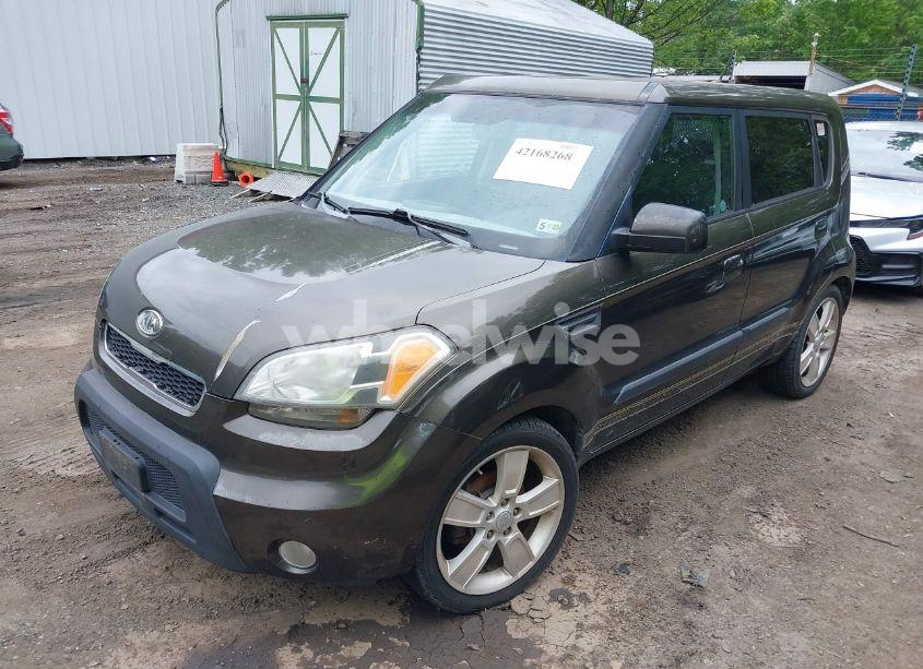 Photo 2 of 2010 Kia Soul ! (VIN KNDJT2A27A7029267)