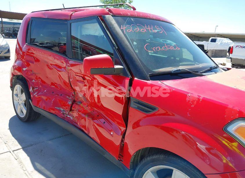 Photo 6 of 2010 Kia Soul SPORT (VIN KNDJT2A28A7094497)