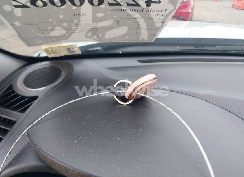 Photo 11 of 2010 Kia Soul + (VIN KNDJT2A28A7167674)