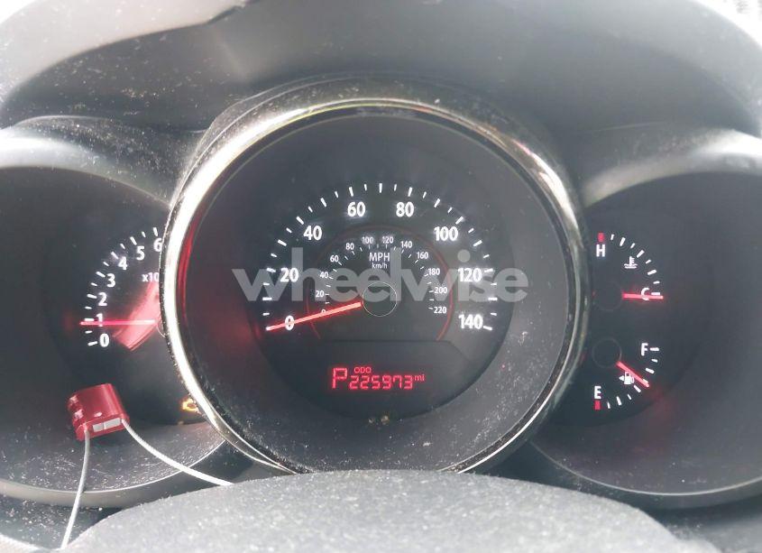 Photo 7 of 2010 Kia Soul + (VIN KNDJT2A28A7167674)