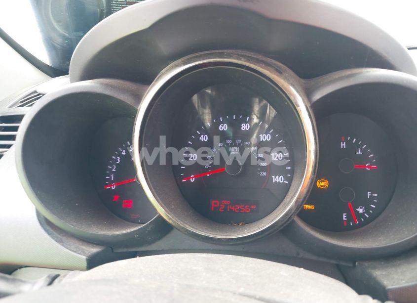 Photo 7 of 2010 Kia Soul + (VIN KNDJT2A28A7189254)