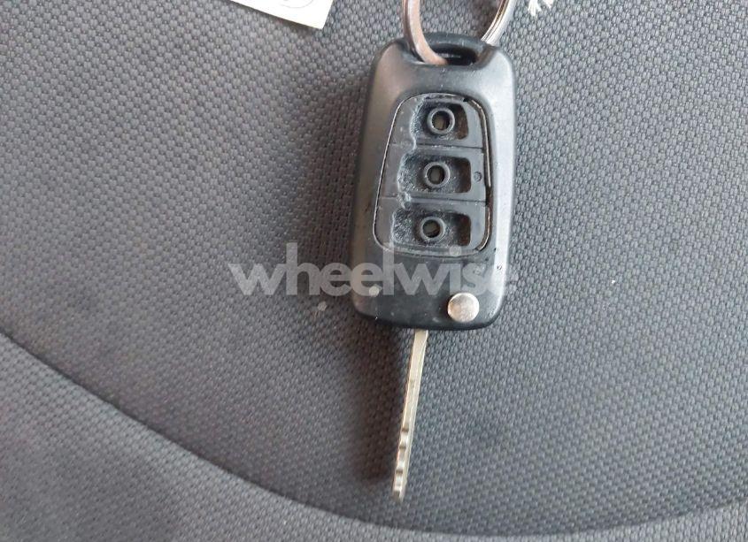 Photo 11 of 2011 Kia Soul + (VIN KNDJT2A28B7215711)