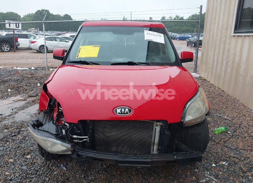 Photo 12 of 2011 Kia Soul + (VIN KNDJT2A28B7215711)