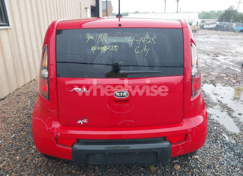 Photo 16 of 2011 Kia Soul + (VIN KNDJT2A28B7215711)