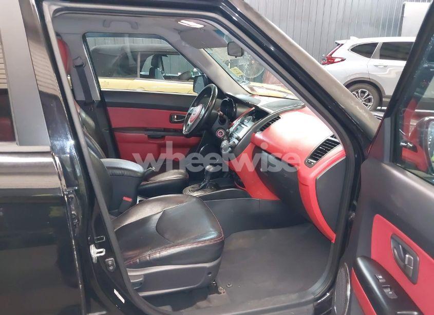 Photo 5 of 2011 Kia Soul SPORT (VIN KNDJT2A28B7232184)