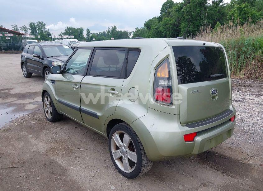 Photo 3 of 2011 Kia Soul ! (VIN KNDJT2A28B7239829)