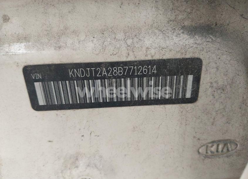 Photo 9 of 2011 Kia Soul ! (VIN KNDJT2A28B7712614)